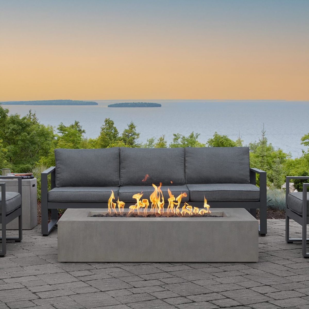 60" Eureka Low Rectangle Natural Gas Fire Table in Flint