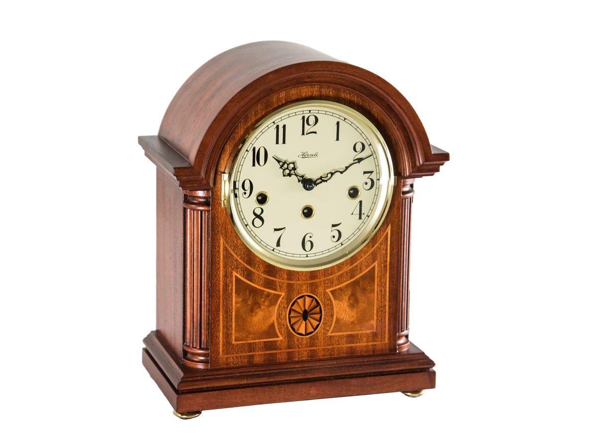 Clearbrook Mahogany Mechanical Hermle Mantel Clock Clearbrook Mahogany Mechanical Hermle Mantel Clock