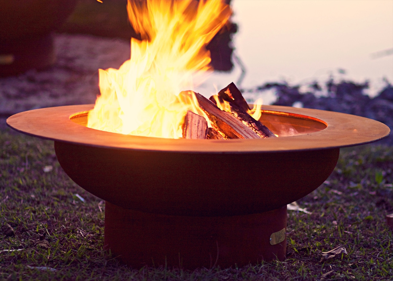 36" Saturn Outdoor Fire Pit